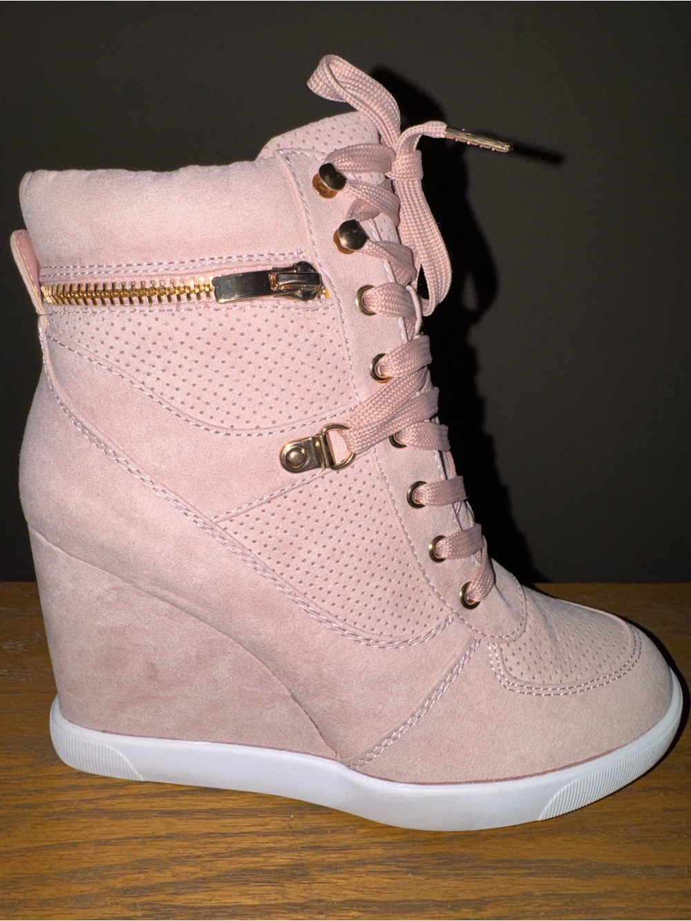 Shoe Dazzle Blush Pink Wedge Lace-Up Sneaker Boot with Gold Zipper